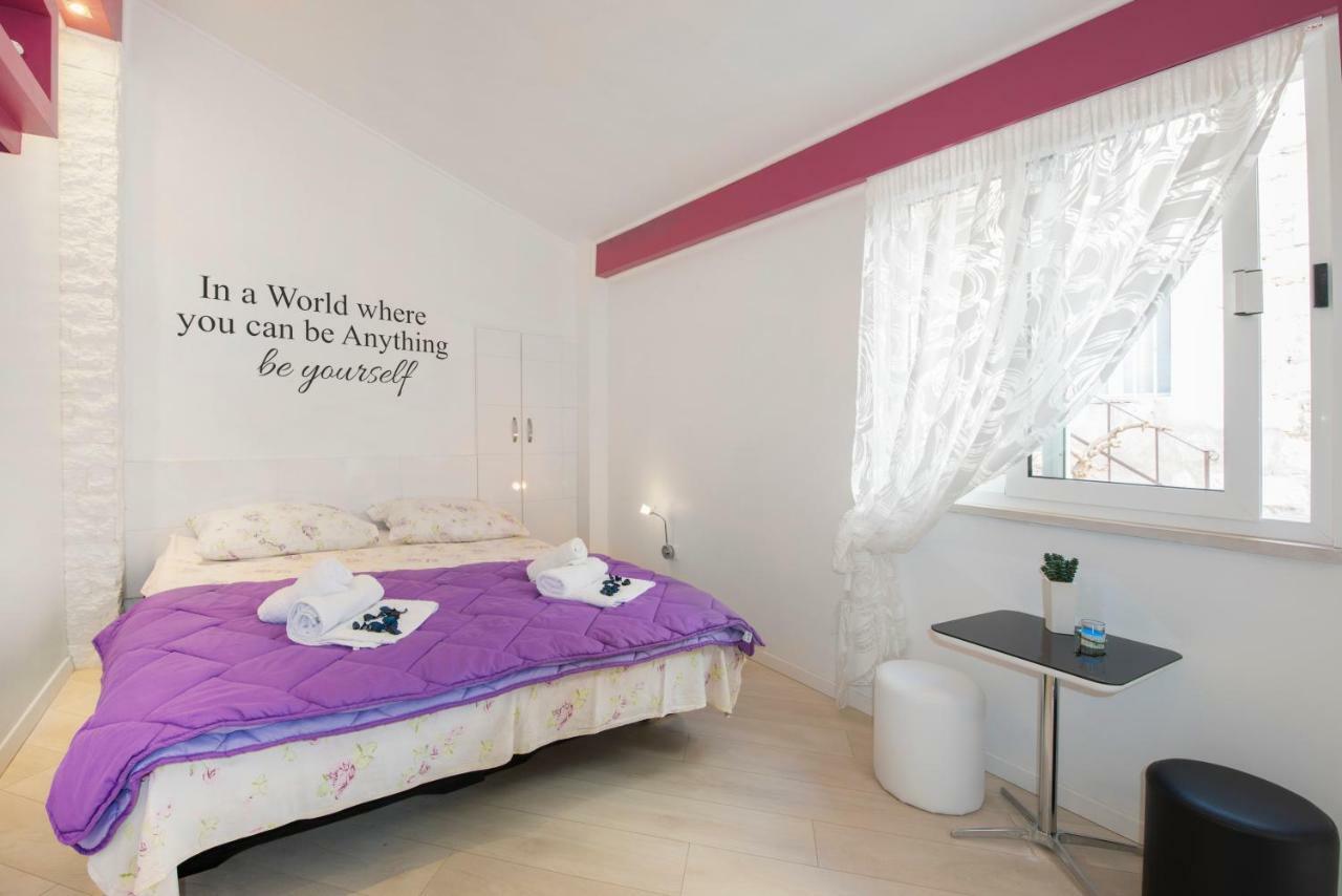 Cute Little Apartment In The Old Town Split Exterior foto